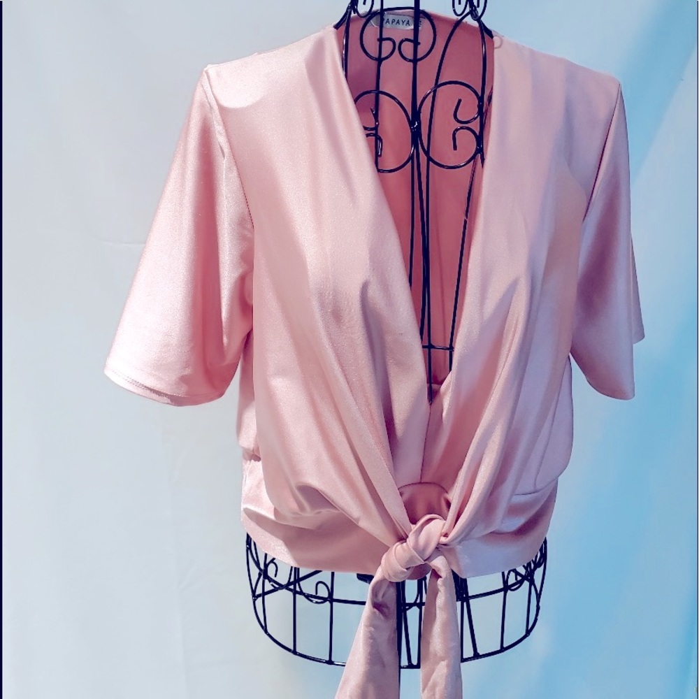 Front knot blouse